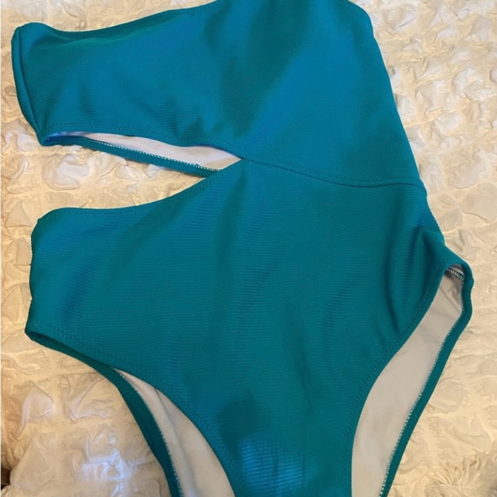 Cupshe Teal One Piece Swimsuit no tags worn once, washed cold, hang dry